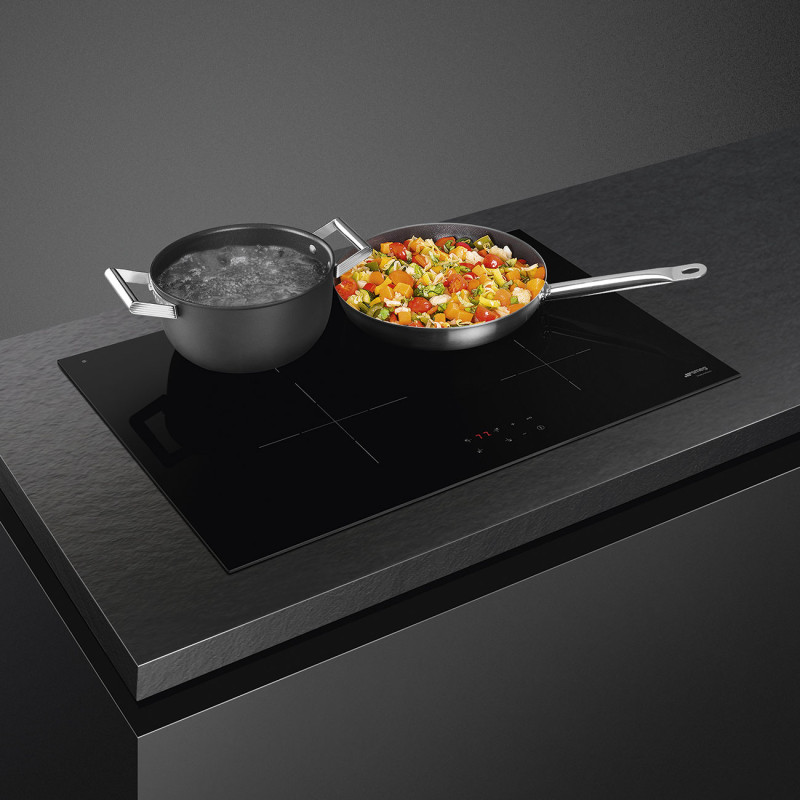 Plaque de cuisson induction SMEG semi-affleurante 70-75 cm Noir