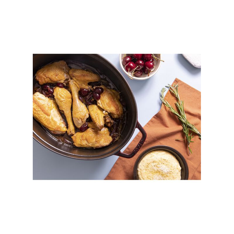 Cocotte Staub en fonte ovale Ø33cm